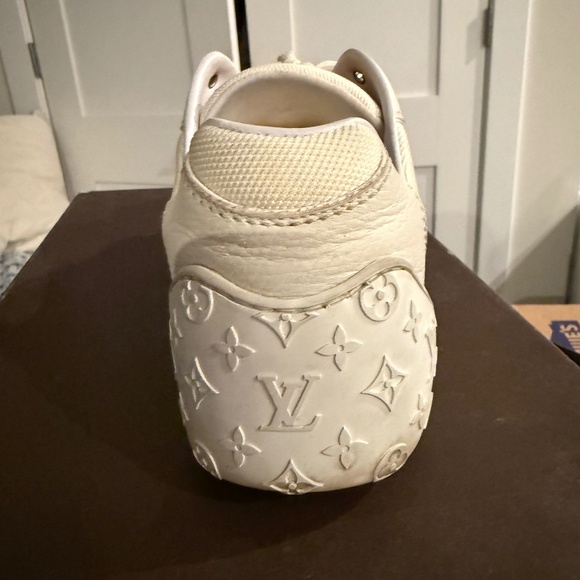 Louis Vuitton tempo sneaker - Picture 4 of 4